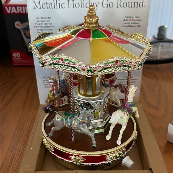 Colorful Carousel Music Box - Picture 1 of 3